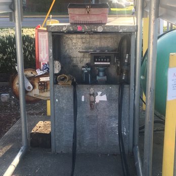 Country Store  - Propane Station at the Oak Harbor Country Store at 6:56 PM. Wide open; nothing locked up. - Home & Garden Near Me - Oak Harbor, Washington