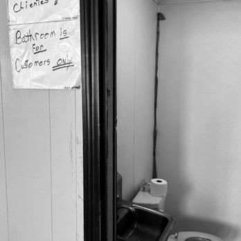 Robertson Coin Laundry - Not quite what I would describe as a customer, friendly restroom. - Laundromat Near Me - Corsicana, Texas Robertson Coin Laundry - Not quite what I would describe as a customer, friendly restroom. - Laundromat Near Me - Corsicana, Texas