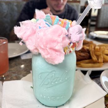 Seaport Diner - Diners Near Me - Elizabeth, New Jersey