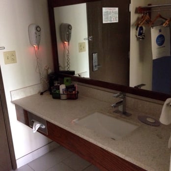 Comfort Inn & Suites - Hotels Near Me - Shepherdsville, Kentucky