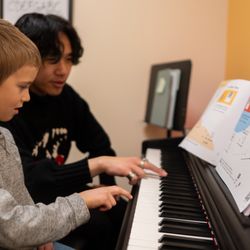 Riff Music School - Piano Lessons Taught for all Ages and Skill Levels