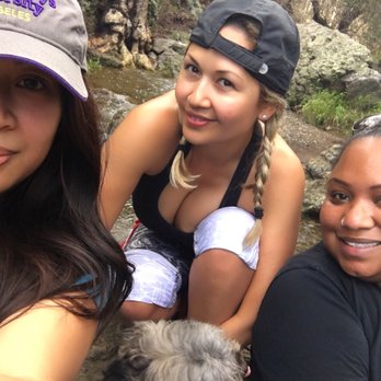 The Grotto - Selfie with the besties - Hiking Near Me - Malibu, California The Grotto - Selfie with the besties - Hiking Near Me - Malibu, California