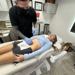 Adornment Piercing & Private Tattoo - Clean and so professional