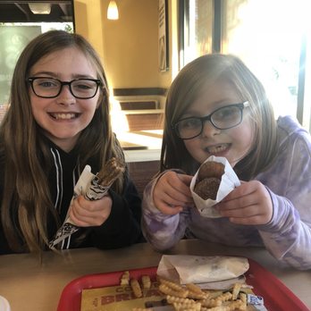 Del Taco - Mexican Near Me - Hillsboro, Oregon