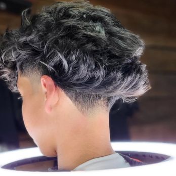 Imago Dei Barber Lounge - Barbers Near Me - Green Bay, Wisconsin