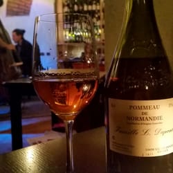 Il Pentagrappolo - Non solo vino al Pentagrappolo