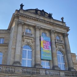 Opernhaus Chemnitz - ... Blick auf die Oper ...