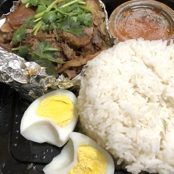 Khao Kang Thai Kitchen - Khao Ka Moo (braised pork leg over rice with boiled Chinese broccoli) - Thai Near Me - Mountain View, California Khao Kang Thai Kitchen - Khao Ka Moo (braised pork leg over rice with boiled Chinese broccoli) - Thai Near Me - Mountain View, California