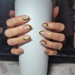 Vivid Nail Lounge