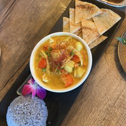 Satay Thai Kitchen & Bar - Yellow curry - kind of a small portion