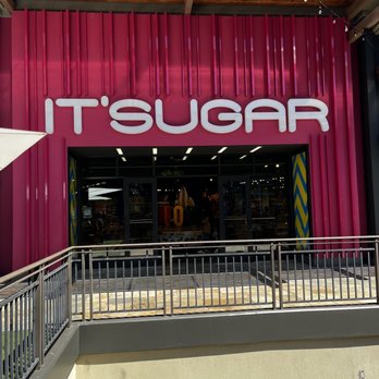 IT'SUGAR - Store front - Candy Stores Near Me - Honolulu, Hawaii IT'SUGAR - Store front - Candy Stores Near Me - Honolulu, Hawaii
