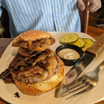 Flip Side - Hudson - Mushroom burger on Impossible burger patty - Burgers Near Me - Hudson, Ohio