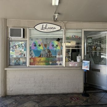 Lahaina Shave Ice - Outside - Desserts Near Me - Honolulu, Hawaii Lahaina Shave Ice - Outside - Desserts Near Me - Honolulu, Hawaii