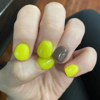 Rock Star Nails & Spa - Oh. And love the black paint on my pinky. How did that get there? Look how they cleaned them. - Nail Salons Near Me - Glenview, Illinois