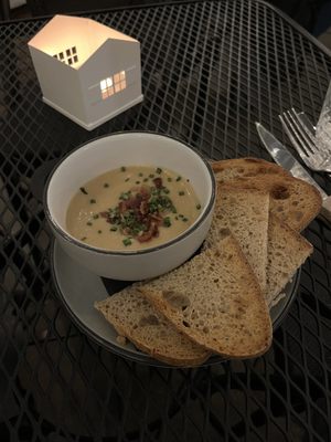 The Morris Restaurant by null