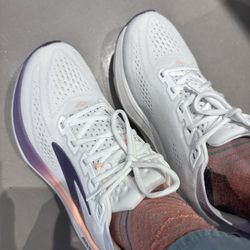 Fleet Feet - Brooks glycerin 23