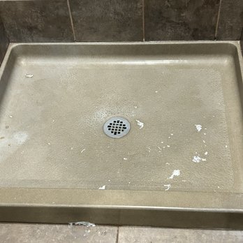 Planet Fitness - Filthy shower stall - Trainers Near Me - Lancaster, California