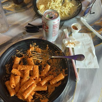 Pasta Amore - Spicey Spicy Vodka Rigatoni, Lemon Linguine - Italian Near Me - Los Angeles, California