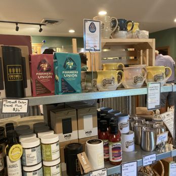 Creswell Bakery - Goodies on the shelves as you walk in - Breakfast & Brunch Near Me - Creswell, Oregon