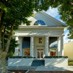 London Jewelers - East Hampton - Exterior