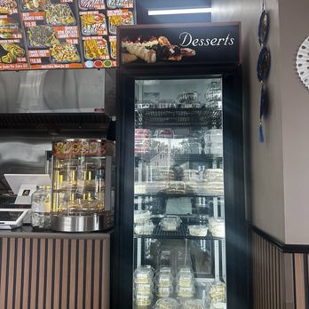 Chick N Zinger - Desserts - Chicken Shop Near Me - Edison, New Jersey