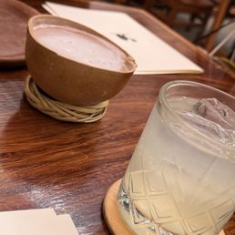 Pulque y mezcal Pulque y mezcal