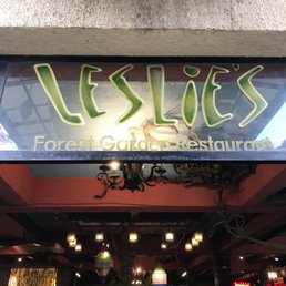 Front of Leslie's Front of Leslie's