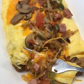 State Line Restaurant - Hoosier omelette - Breakfast & Brunch Near Me - Greendale, Indiana State Line Restaurant - Hoosier omelette - Breakfast & Brunch Near Me - Greendale, Indiana