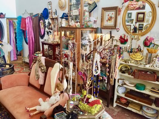 Pattye’s Closet II by null