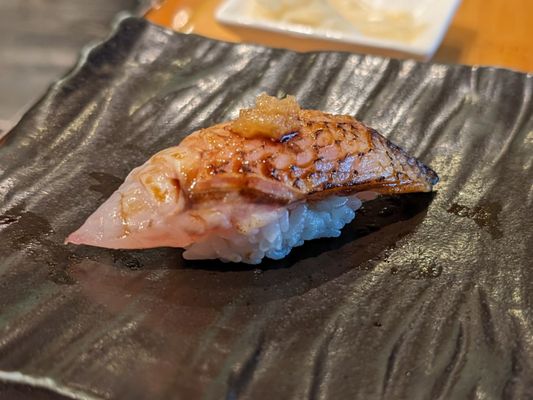 Sushi Murasaki by null