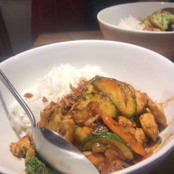 Restaurant Ginger - Ginger chicken rice - Chinese Near Me - Maastricht, LI