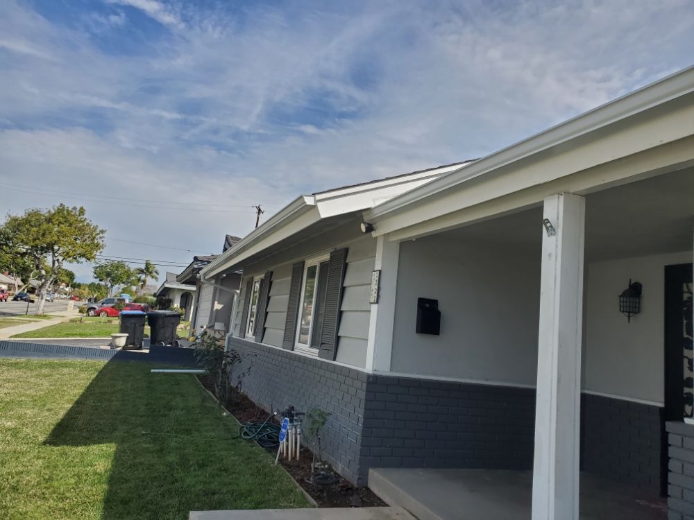 Slide of ProLine - Seamless Rain Gutters