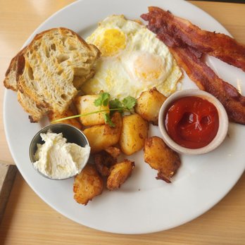 Madi - The Gringo - Breakfast & Brunch Near Me - San Diego, California