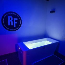 Royal Fitness - Royal Recovery cold plunge