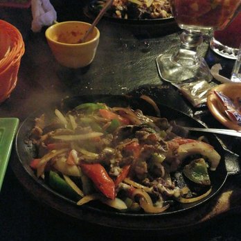 El Michoacano - Mixed Fajitas and bacon cheese and beef with flour tortillas isk the name but delicious! - Mexican Near Me - Coalinga, California El Michoacano - Mixed Fajitas and bacon cheese and beef with flour tortillas isk the name but delicious! - Mexican Near Me - Coalinga, California