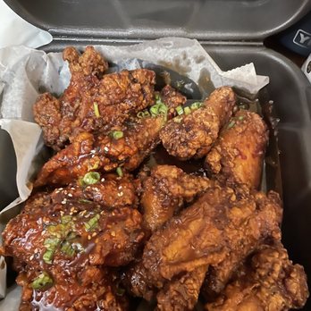 Chi-Kin - Thai Chili, Sweet Gochujang and spicy honey. Idk which is which cause they were not labeled - Korean Near Me - Orlando, Florida