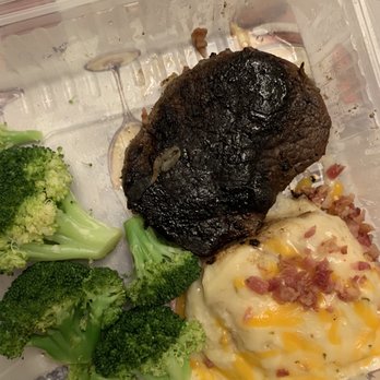 Chili's - Ordered a 10 oz medium well steak , came BURNT... never again - Bars Near Me - Gonzales, Louisiana