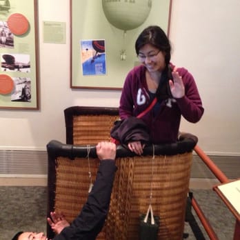 Smithsonian - Hot air balloon basket - Museums Near Me - Washington, DC, District of Columbia