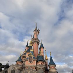 Disneyland Paris - Castle