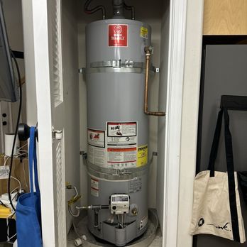 Resolved Home Services - Old Gas Water Heater - Plumbing Near Me - Huntington Beach, California Resolved Home Services - Old Gas Water Heater - Plumbing Near Me - Huntington Beach, California