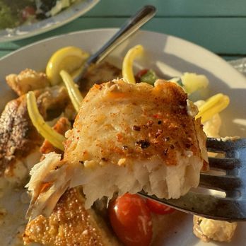 Sand Dollar Restaurant & Lounge - Really enjoyed the fresh vegetables with this halibut - American Near Me - Rockaway Beach, Oregon