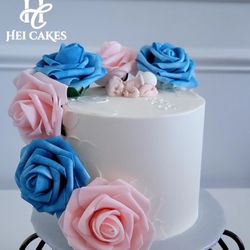 Hei Cakes - Baby Gender Reveal Cake