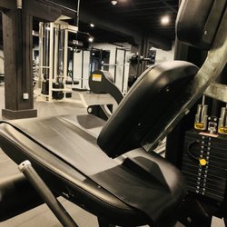 Iron Works Fitness - Leg extension