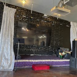 Dong Que - Stage