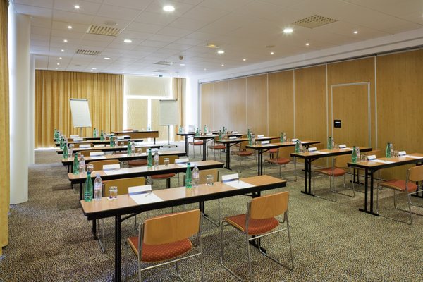 Novotel Senart Golf de Greenparc by null