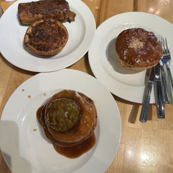 Peaked Pies - Spinach ricotta roll, leek mushroom quiche, vegetable medley pie (with mashed potatoes and mushy peas) and paneer - Bakeries Near Me - Whistler, British Columbia Peaked Pies - Spinach ricotta roll, leek mushroom quiche, vegetable medley pie (with mashed potatoes and mushy peas) and paneer - Bakeries Near Me - Whistler, British Columbia