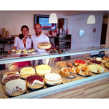 Café Schlimbach - Cafe Owner Heike Schlimbach & Pastry Chef "extrodinaire" Martin Heimbach - Patisserie/Cake Shop Near Me - Aegidienberg, NW