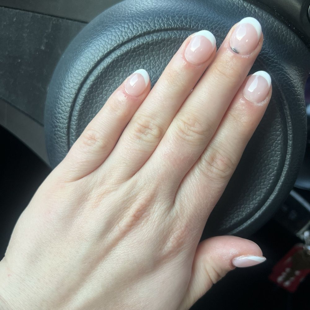 Metropolitan Nail Bar - Acrylic fill with French. *The blemish on my middle finger is blood under my nail. - Waxing Near Me - Alexandria, Virginia Metropolitan Nail Bar - Acrylic fill with French. *The blemish on my middle finger is blood under my nail. - Waxing Near Me - Alexandria, Virginia