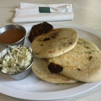 Pupuseria Los Robles - Pupusas - Salvadoran Near Me - Stanardsville, Virginia