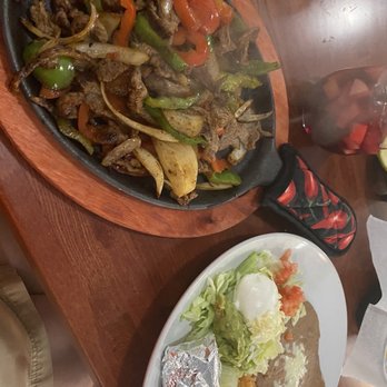 Chido Mexican Grill - Beef fajitas - Mexican Near Me - Glen Saint Mary, Florida Chido Mexican Grill - Beef fajitas - Mexican Near Me - Glen Saint Mary, Florida